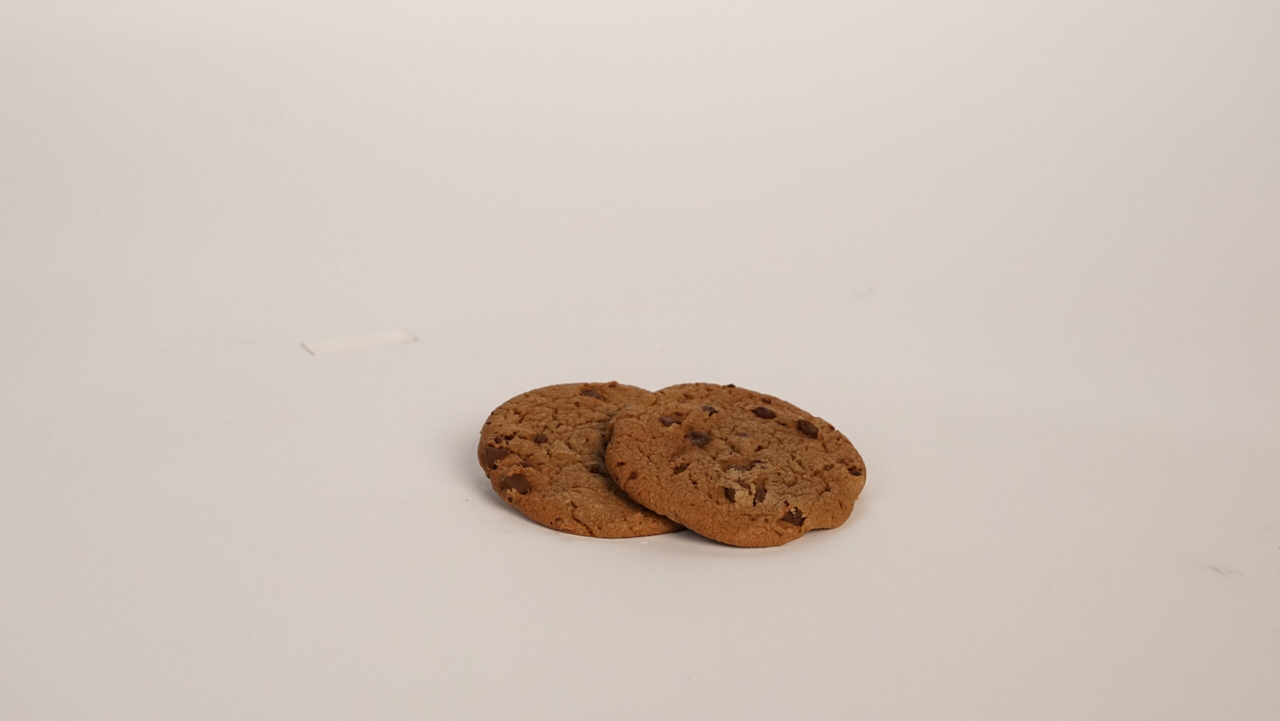 CHOCOLATE CHUNK COOKIE